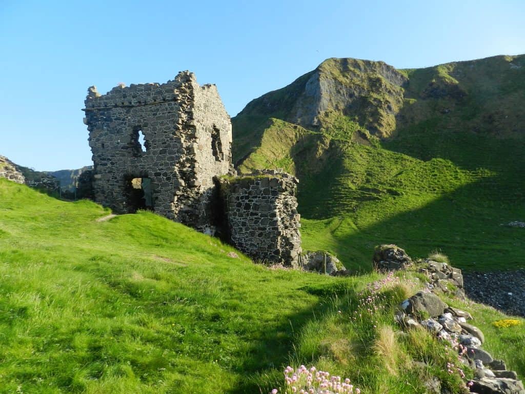 castle, ireland, kinbane castle